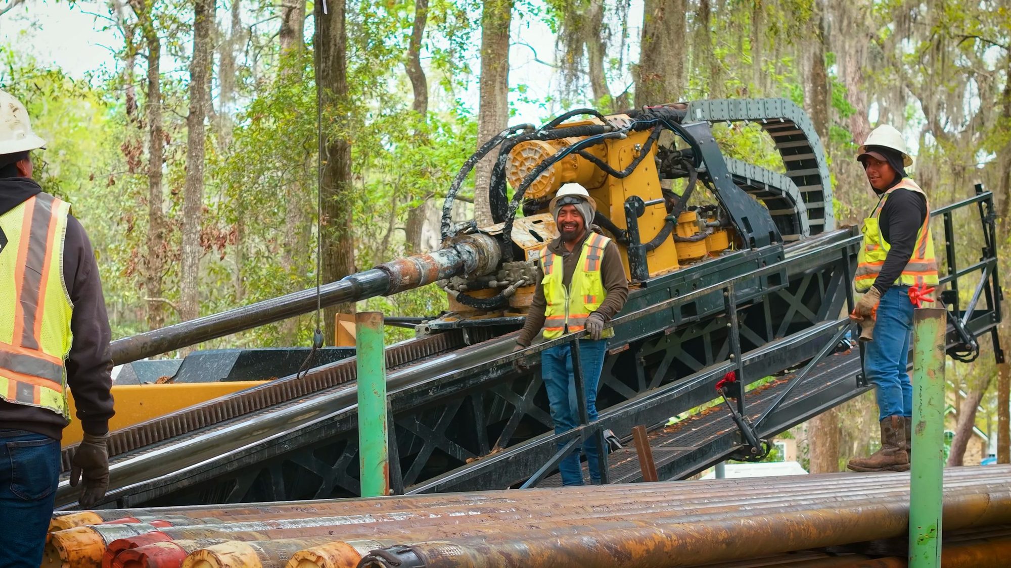 TB Landmark crew at a horizontal directional drilling rig